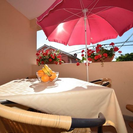Apartment Smokrovic Starigrad Paklenica Bagian luar foto