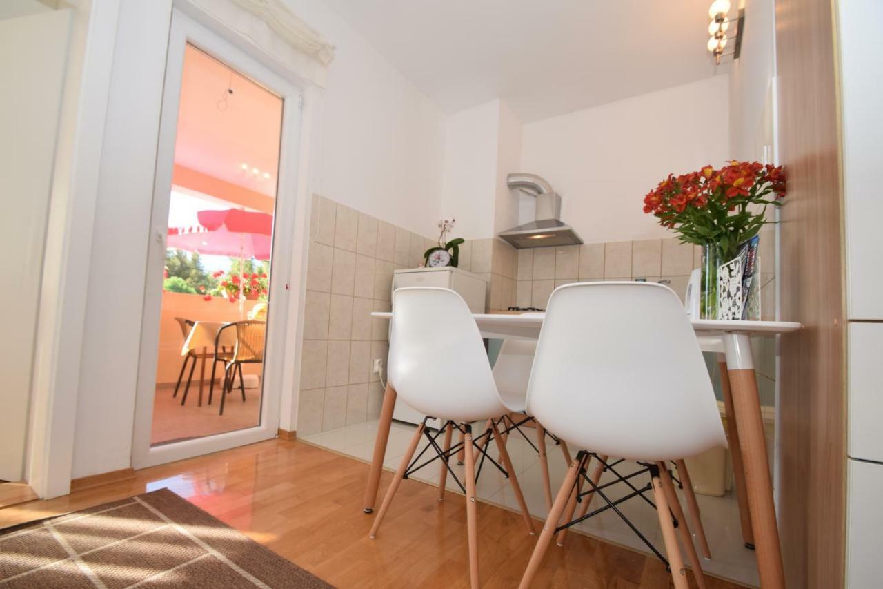 Apartment Smokrovic Starigrad Paklenica Bagian luar foto