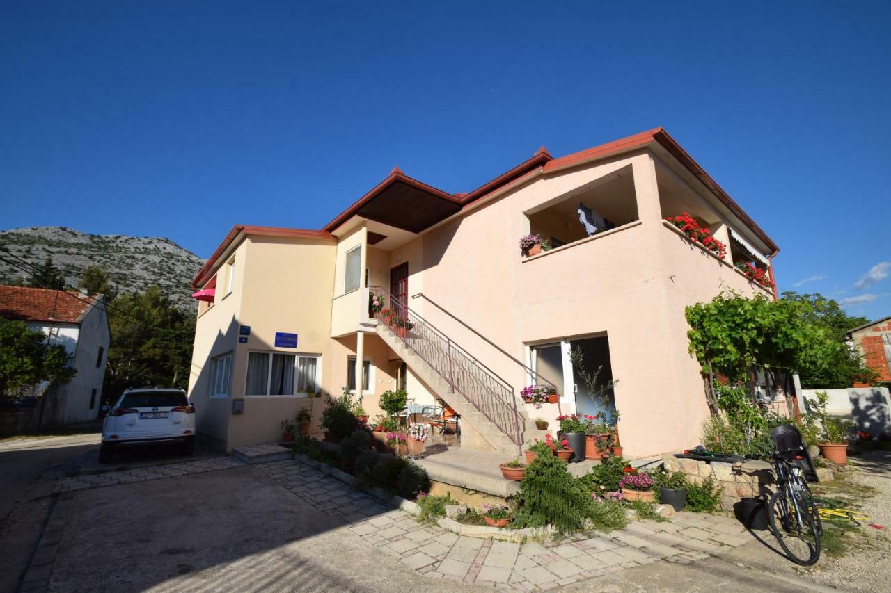 Apartment Smokrovic Starigrad Paklenica Bagian luar foto